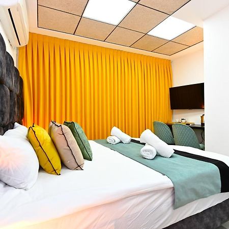 Yalarent Malina Motel In Тиберия Екстериор снимка