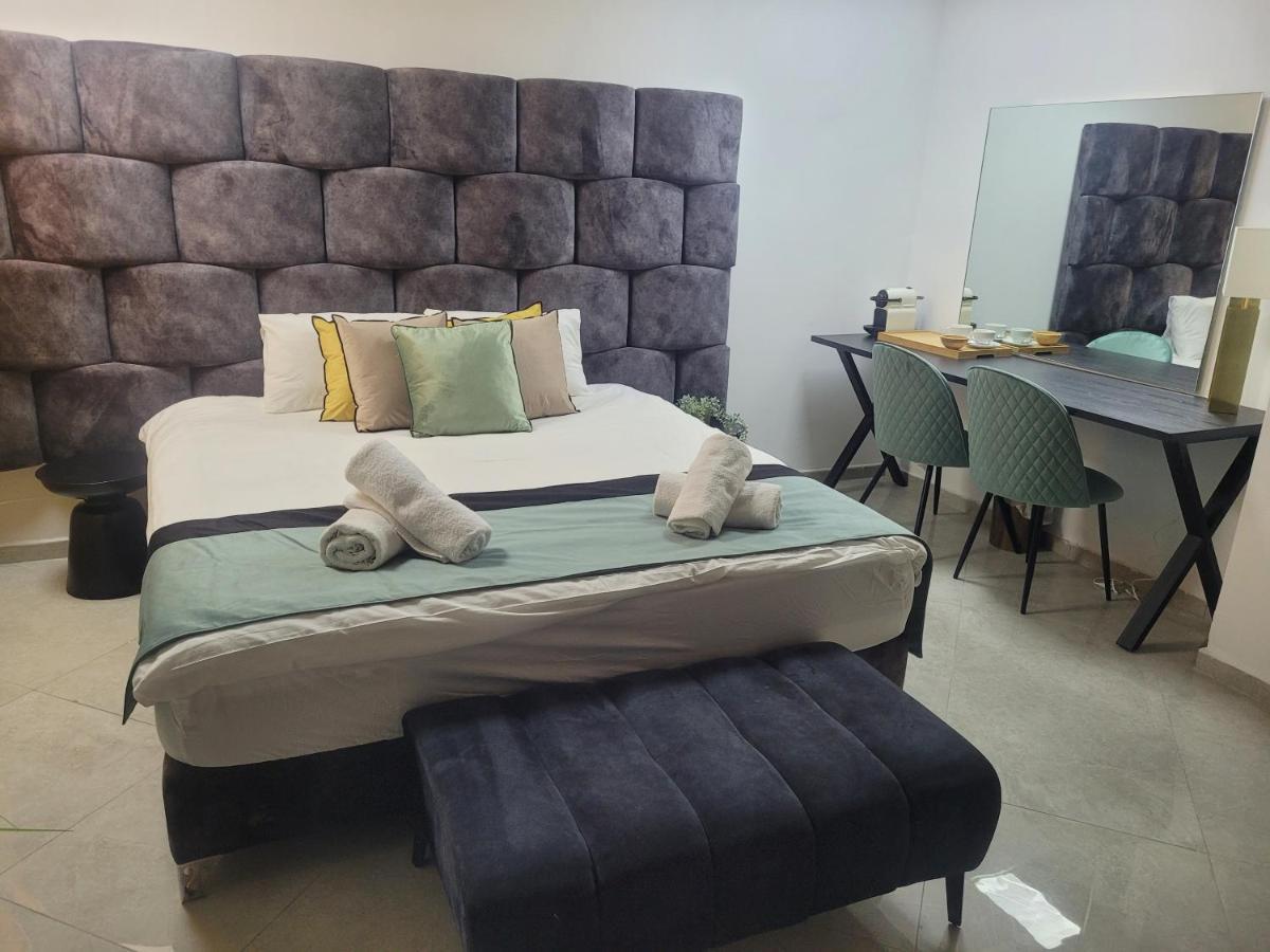 Yalarent Malina Motel In Тиберия Екстериор снимка