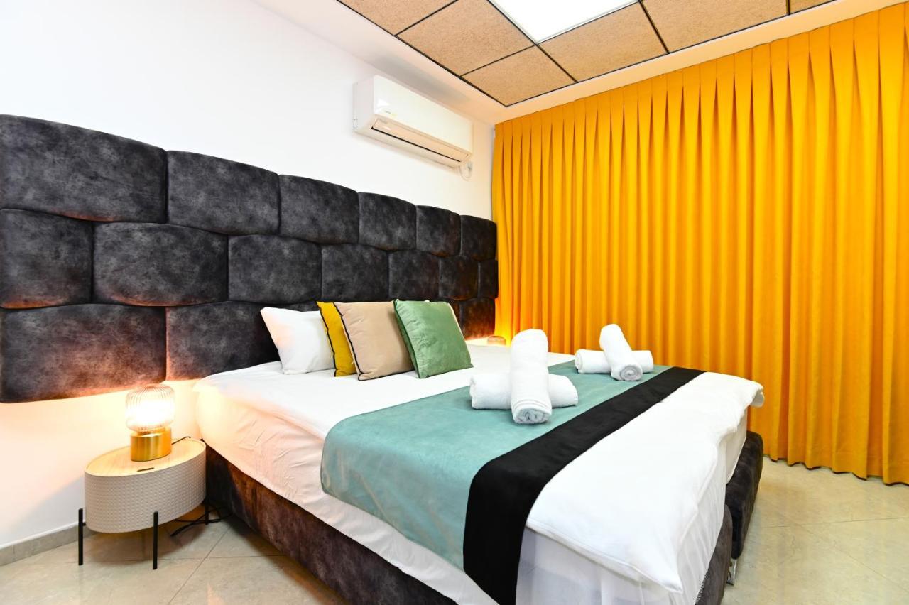 Yalarent Malina Motel In Тиберия Екстериор снимка